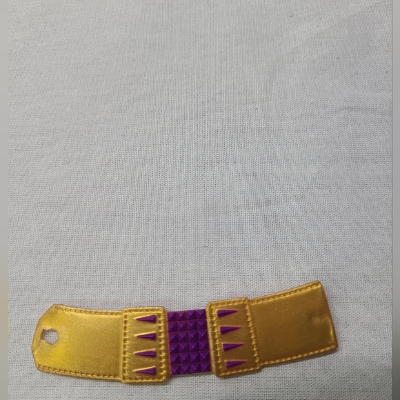 MONSTER HIGH Clawdeen Wolf Day at the Maul GIFT PURPLE GOLD BELT & PURSE - Picture 4 of 5